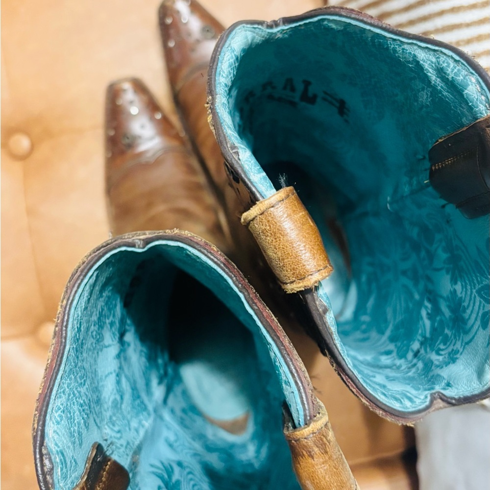 Corral Brown Embroidered Heeled Boots - Picture 4 of 7